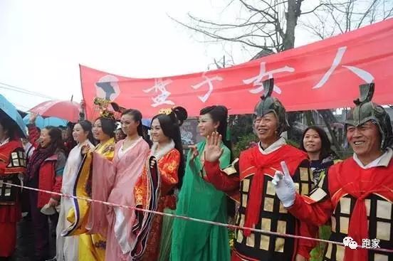 双遗马拉松都江堰_成都都江堰马拉松2020_都江堰马拉松2018年