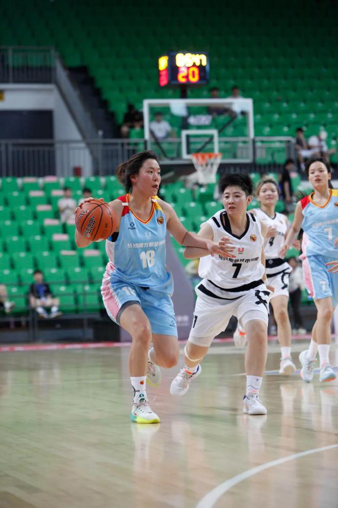 长沙大学篮球冠军_长沙篮球厉害的人_湖南长沙篮球学校