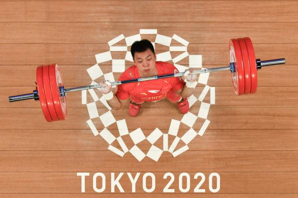 举重冠军中国女将第一名_举重运动员中国冠军_中国举重500斤冠军