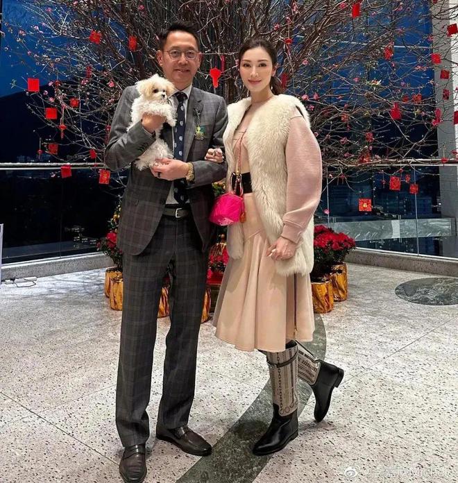 健身明星女神_65岁女明星健身_健身女星