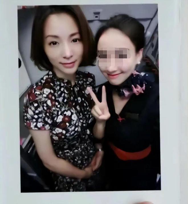 健身女星_65岁女明星健身_健身明星女神